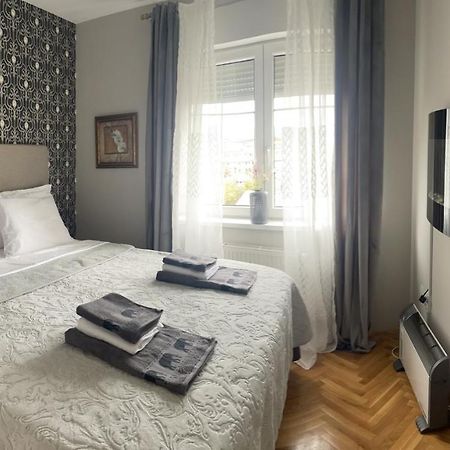 Lea-Lux Apartment Čačak Exteriör bild