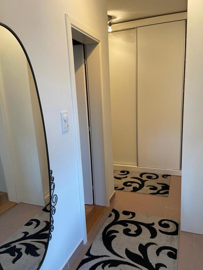 Lea-Lux Apartment Čačak Exteriör bild