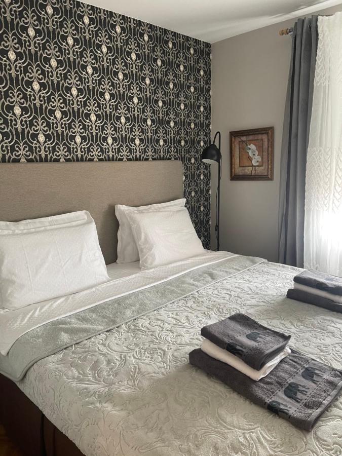 Lea-Lux Apartment Čačak Exteriör bild