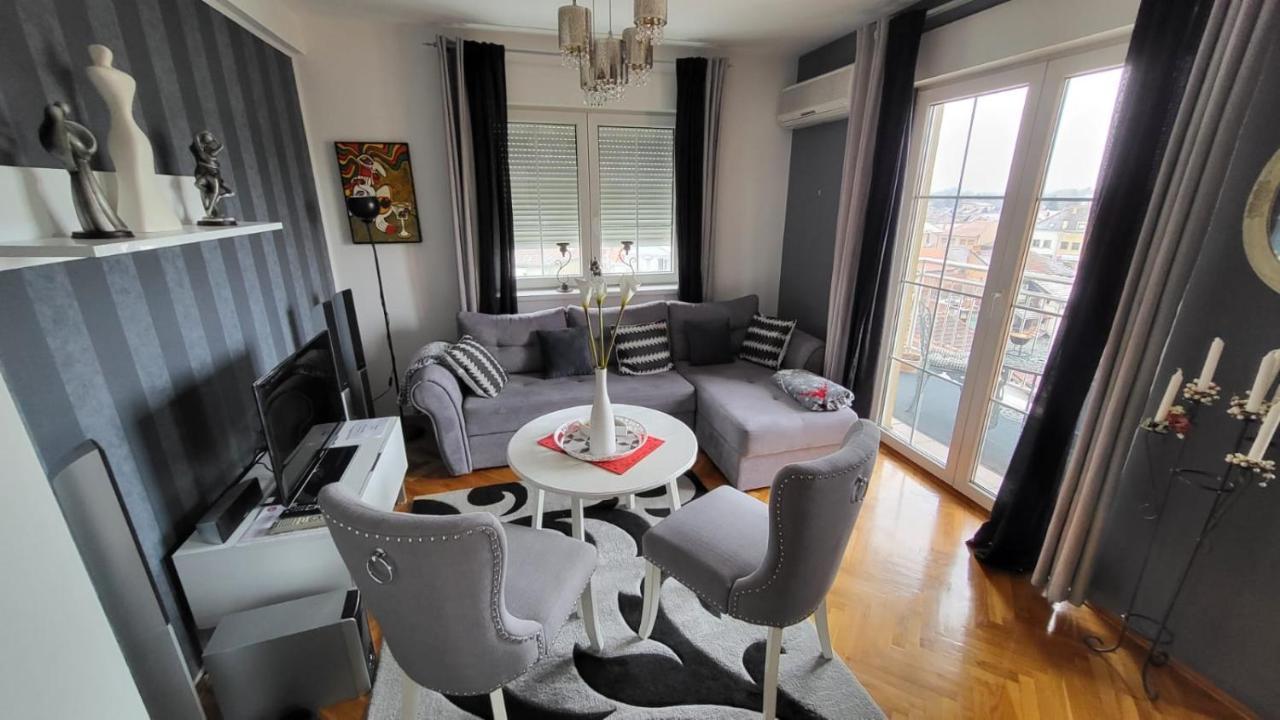 Lea-Lux Apartment Čačak Exteriör bild