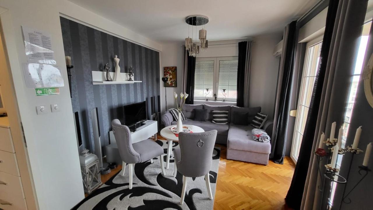 Lea-Lux Apartment Čačak Exteriör bild